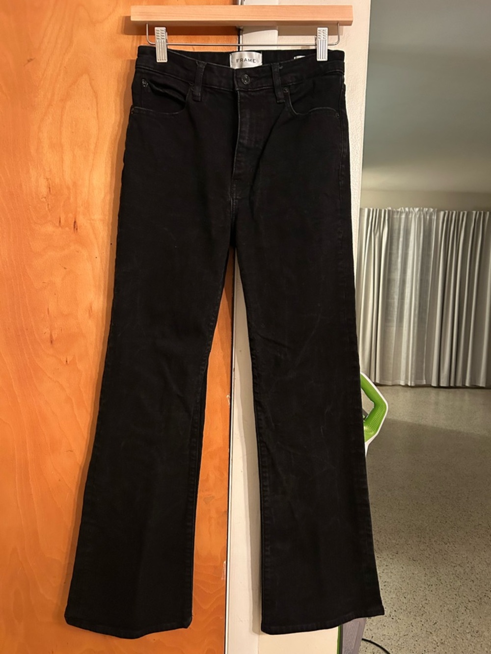 Flared Jeans 🖤